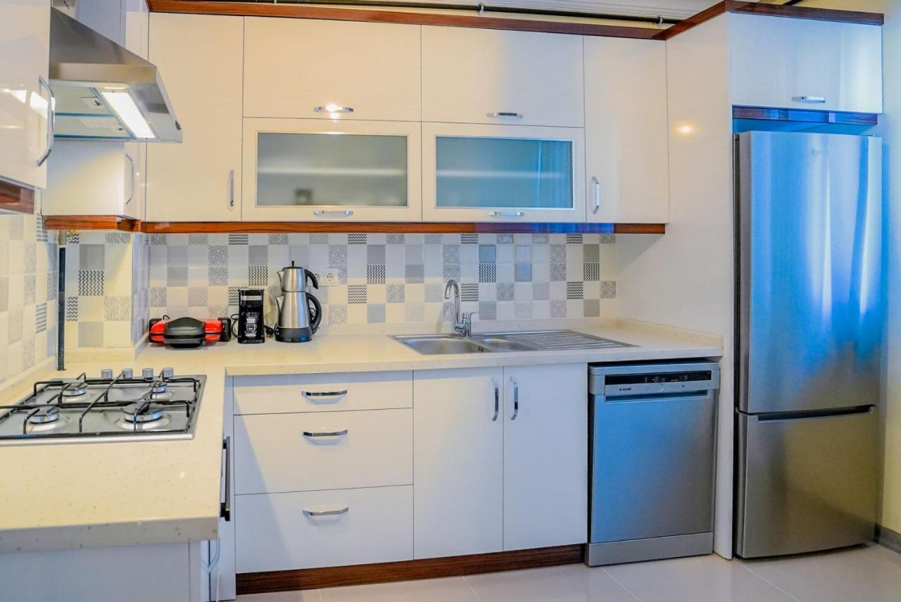 Central And Comfy Flat With Balcony In Muratpasa Antalya Eksteriør billede
